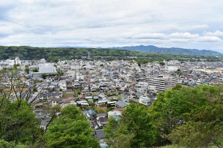 皆野町の街並み風景写真
