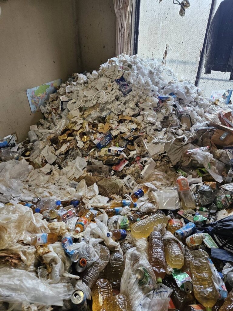 東京都小金井市 ゴミ清掃,汚物処理,特殊清掃 作業前